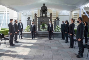 Alfredo Barrera encabezó ceremonia conmemorativa  al aniversario luctuoso de Benito Juárez García