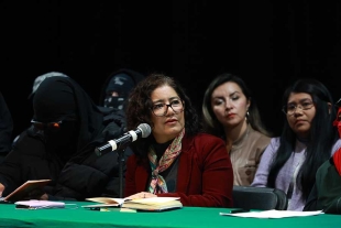 En su intervención, Patricia Zarza aseguró no desconocer el movimiento estudiantil y reprobó cualquier acto de violencia.