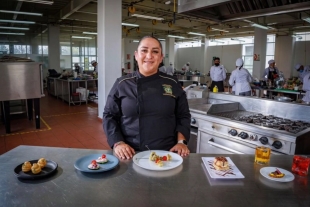 Para los 60´s, década en que nace Ciudad Universitaria, el estudiantado presentó “Profiterol Coatepec”