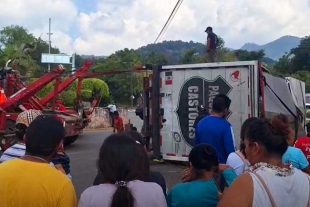 A la zona solo fue necesario la llegada de una grúa para remolcar el camión