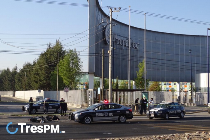 Fallece motociclista frente a Prepa Tec en Metepec