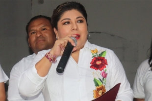 Ella y las personas que la apoyaban participaban en una caravana para promover sus propuestas e invitar a votar, cuando sujetos desconocidos le dispararon.