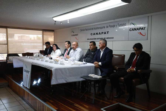 Los concesionarios se comprometieron a evaluar el estado actual del parque vehicular