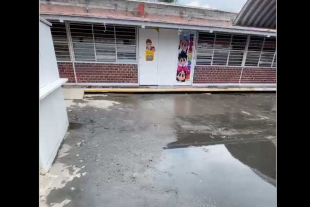 Primaria en Toluca sufre las consecuencias de las lluvias