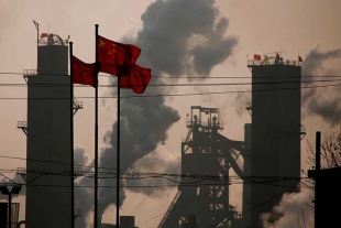 El gobierno de Xi Jinping prometió aumentar la participación de la energía no fósil en su sistema un 30%, al tiempo de impulsar