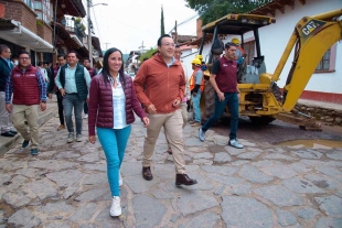 Arranca segunda etapa de rehabilitación en avenida principal de Valle de Bravo