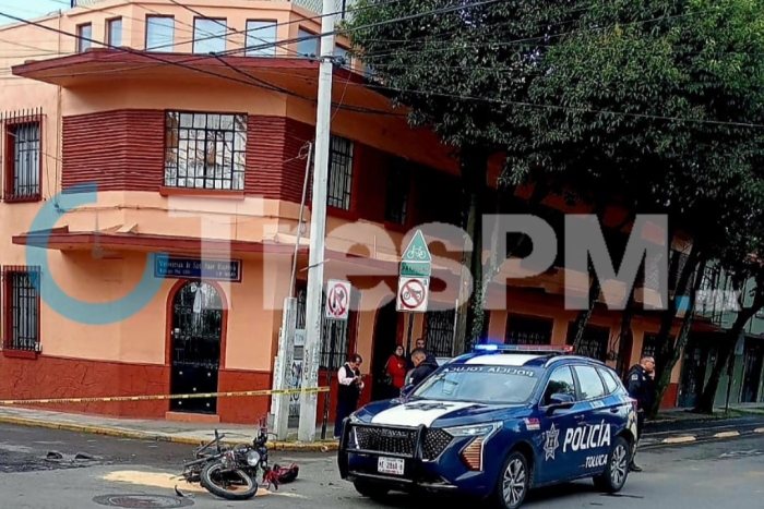 El accidente ocurrió en la intersección de la avenida Hidalgo y la calle Fray José, en la colonia San Bernardino