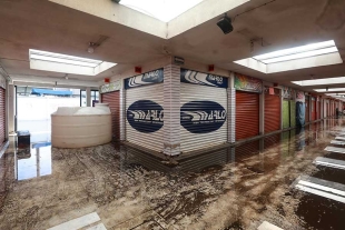 Muchos comerciantes utilizan sus locales como bodega
