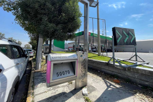 Buzones de correo vandalizados y olvidados