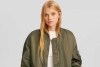 5 bomber jackets en tendencia para completar tu armario