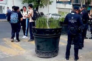 Tras la agresión, compañeros de los dos involucrados en el incidente solicitaron el apoyo de los cuerpos de emergencia 