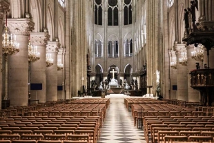 Estas piezas fueron extraídas de piedras auténticas de la Catedral de Notre Dame