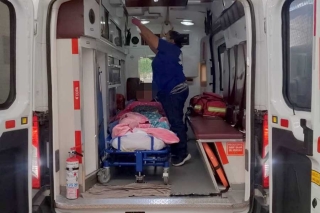 Mujer da a luz en ambulancia en la Toluca-Zitácuaro