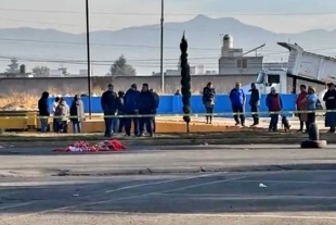 Camión de transporte público arrolla a mujer en la Central de Abastos de Toluca